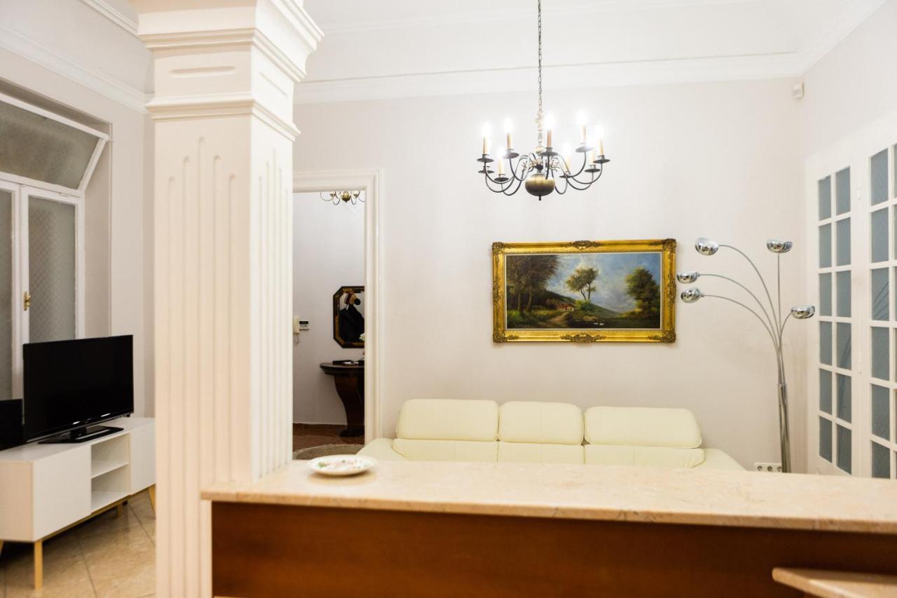 Luxury Downtown 3 Bedroom Apartment By Synagoge With Beautiful View 布达佩斯 外观 照片